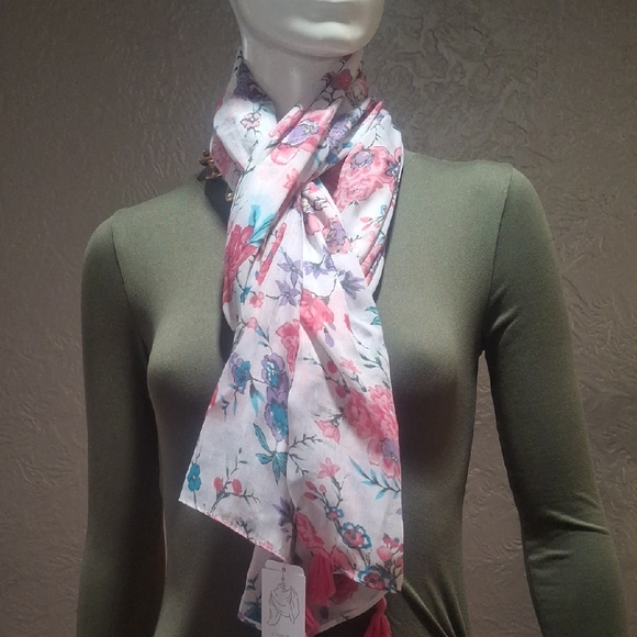 C. Accessories - New.C Women's Floral Multicolor Scarf